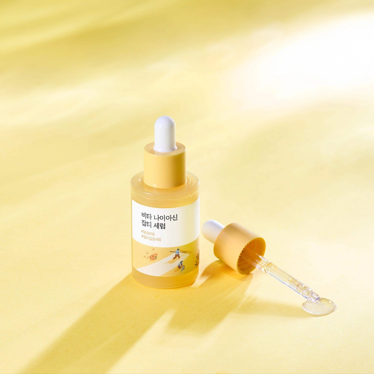 Vita Niacinamide Dark Spot Serum by Round Lab