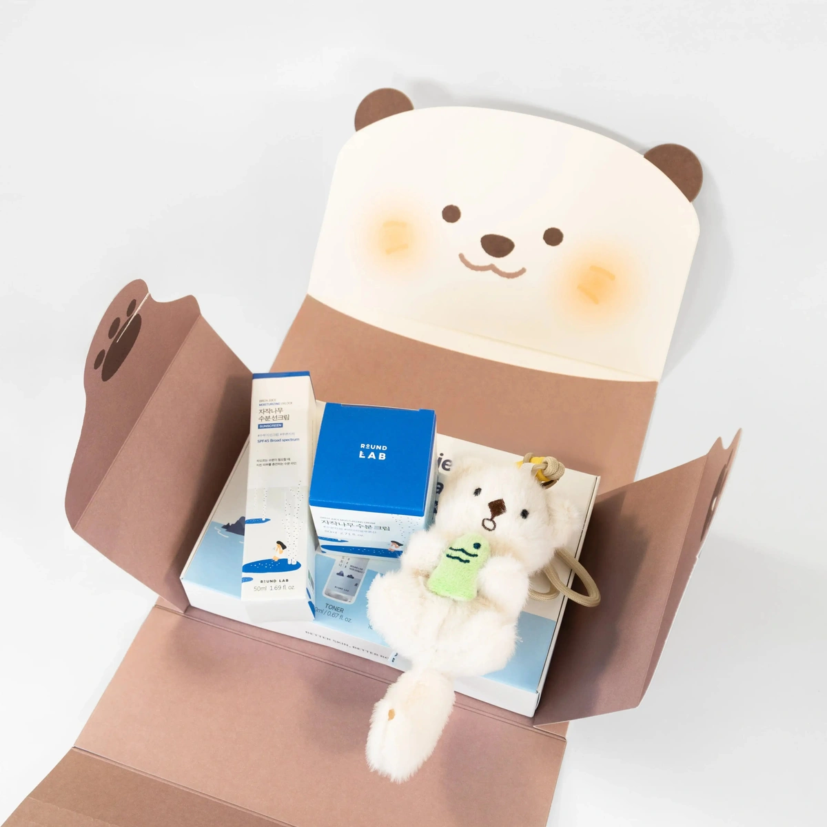 Limited Edition Bestsellers Gift Box With Keyring by Round Lab