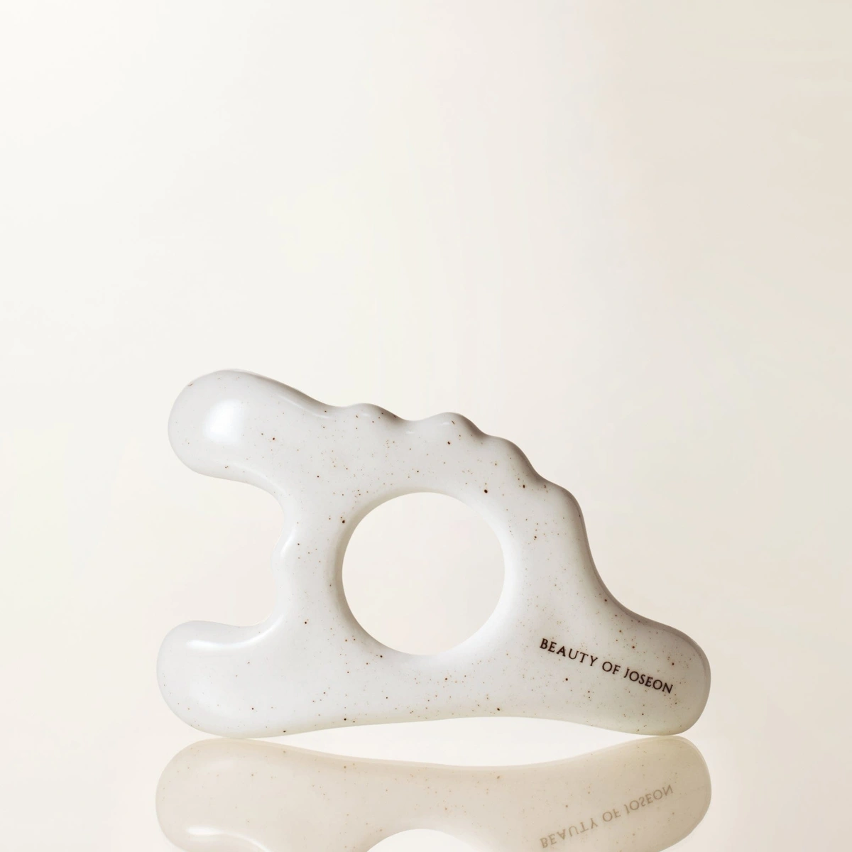 Porcelain Gwalsa Gua Sha by Beauty of Joseon