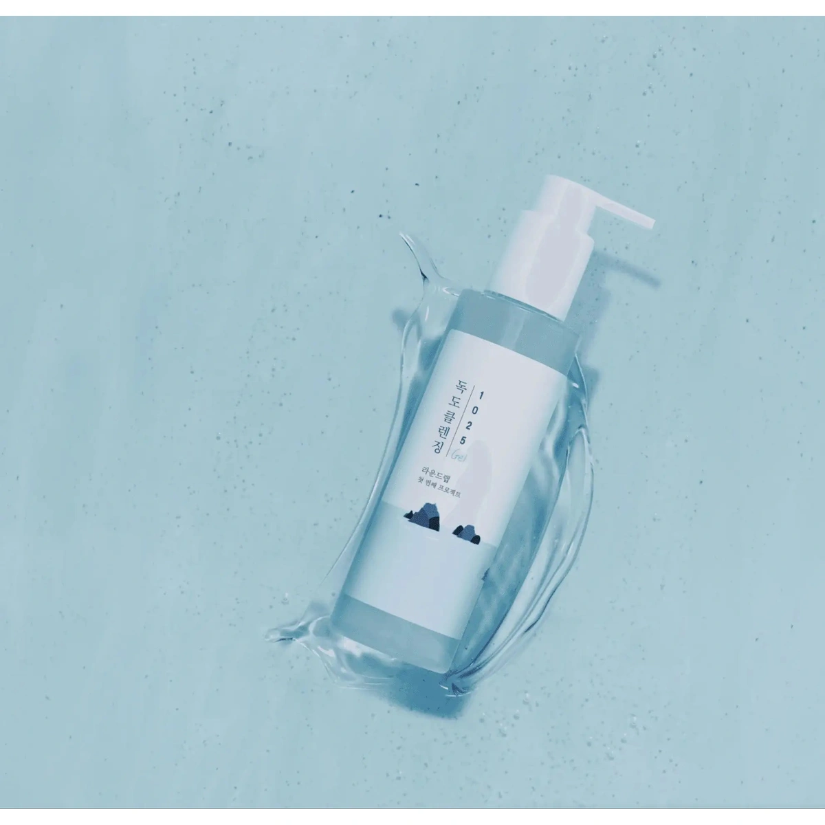 1025 Dokdo Cleansing Gel by Round Lab